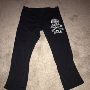 Lululemon soul cycle edition cropped leggings.
